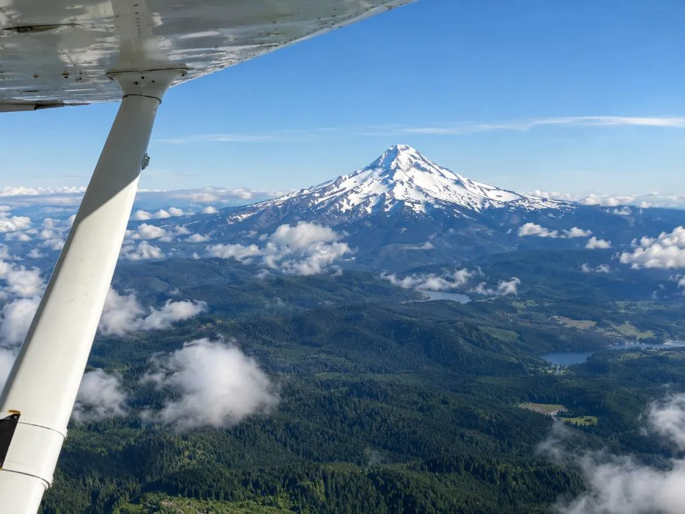 Portland: Flightseeing Tour Mount Hood